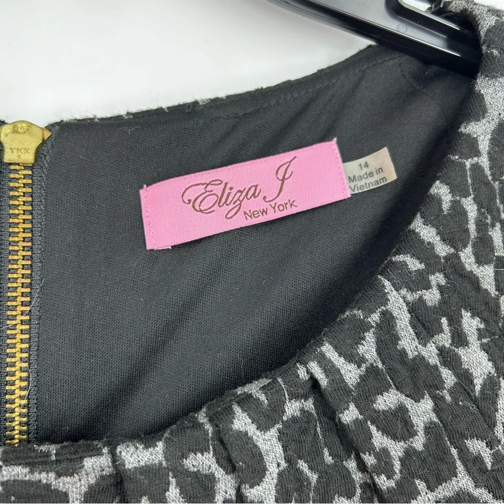 Eliza J Black and Grey Sheath Dress - Picture 6 of 7